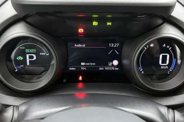 Toyota Yaris (2020) thumbnail 5