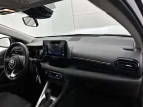 Toyota Yaris (2020) thumbnail 6