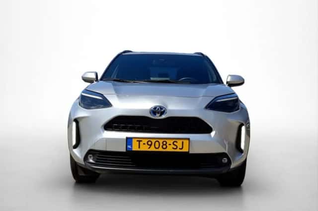 Toyota Yaris_Cross (2023) thumbnail 2