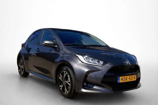 Toyota Yaris (2025) thumbnail 3