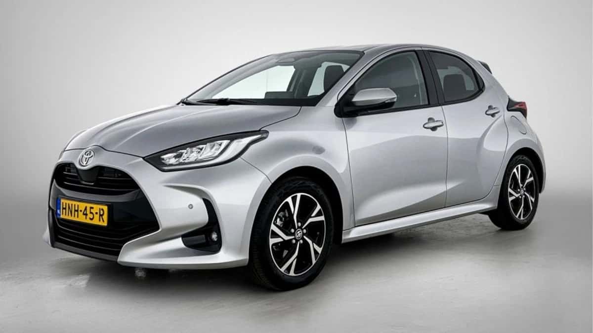 Toyota Yaris (2025) — foto 1