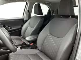 Toyota Yaris (2025) thumbnail 15