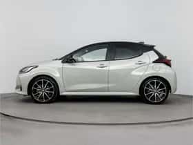 Toyota Yaris (2023) thumbnail 3