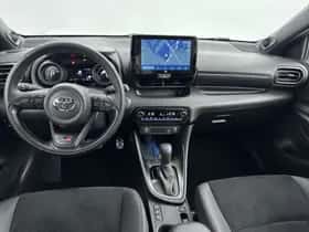 Toyota Yaris (2023) thumbnail 4
