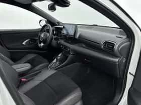 Toyota Yaris (2023) thumbnail 6