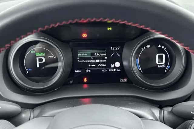 Toyota Yaris (2023) thumbnail 5