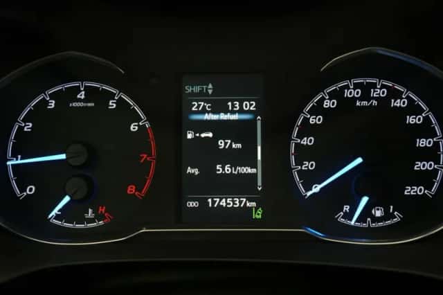 Toyota Yaris (2018) thumbnail 6