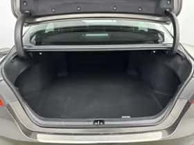 Toyota Camry (2019) thumbnail 25