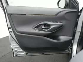 Toyota Yaris_Cross (2023) thumbnail 27