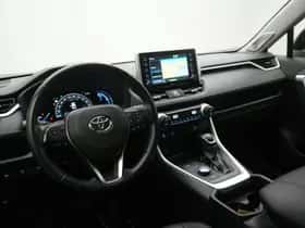 Toyota RAV4 (2020) thumbnail 16