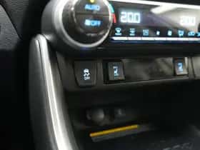 Toyota RAV4 (2020) thumbnail 42