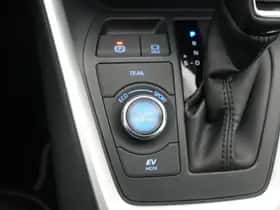 Toyota RAV4 (2020) thumbnail 46