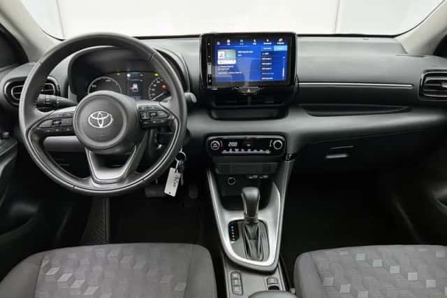 Toyota Yaris (2025) thumbnail 4
