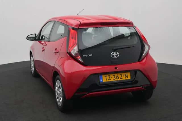 Toyota Aygo (2018) thumbnail 5