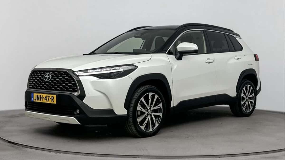 Toyota Corolla_Cross (2024) — foto 1