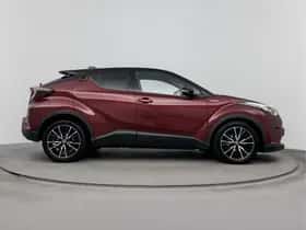 Toyota C-HR (2017) thumbnail 12