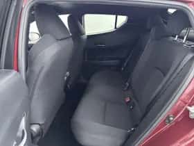Toyota C-HR (2017) thumbnail 17