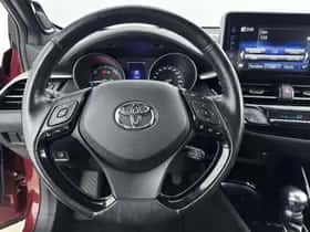 Toyota C-HR (2017) thumbnail 18