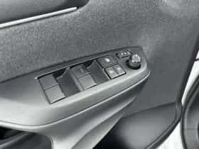 Toyota Yaris (2022) thumbnail 20