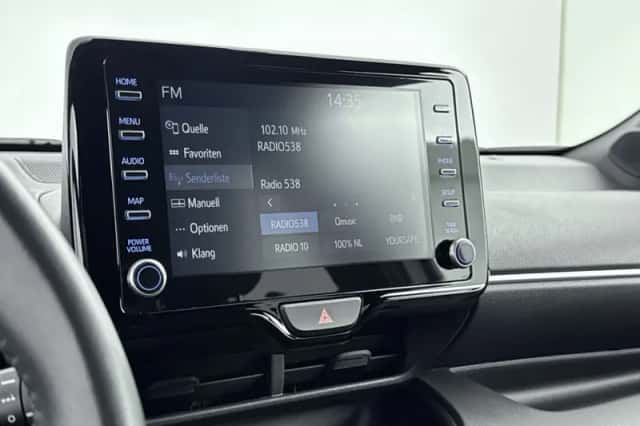 Toyota Yaris (2022) thumbnail 6