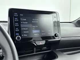 Toyota Yaris (2022) thumbnail 6