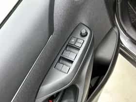 Toyota Yaris_Cross (2024) thumbnail 22