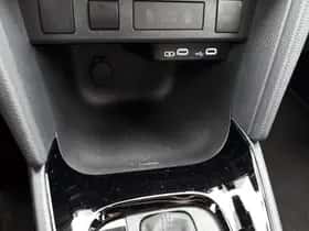 Toyota Yaris_Cross (2024) thumbnail 24