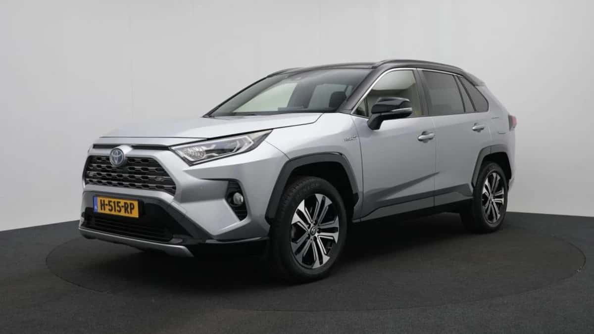 Toyota RAV4 (2020) — foto 1