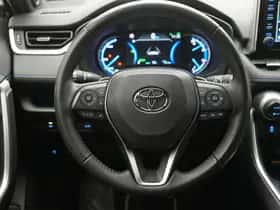Toyota RAV4 (2020) thumbnail 5