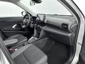 Toyota Yaris_Cross (2023) thumbnail 6