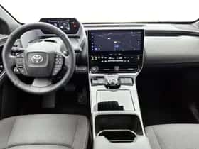 Toyota bZ4X (2025) thumbnail 4