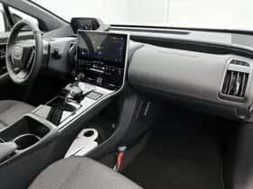 Toyota bZ4X (2025) thumbnail 6