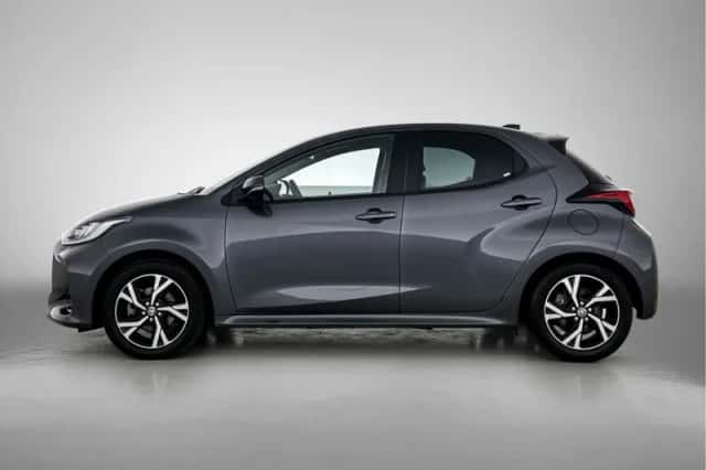 Toyota Yaris (2025) thumbnail 3