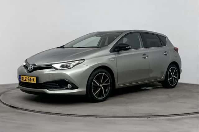 Toyota Auris (2018) thumbnail 1