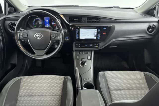 Toyota Auris (2018) thumbnail 4