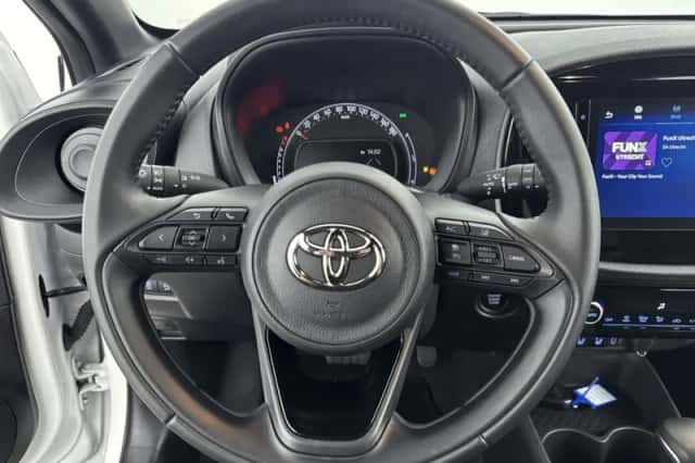 Toyota Aygo (2024) thumbnail 6