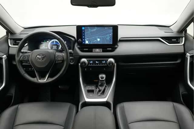 Toyota RAV4 (2024) thumbnail 4