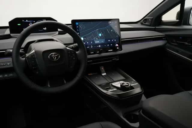 Toyota bZ4X (2026) thumbnail 5