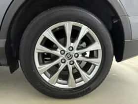 Toyota RAV4 (2018) thumbnail 23