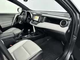 Toyota RAV4 (2018) thumbnail 7