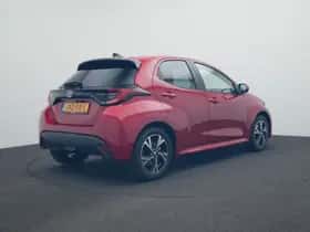 Toyota Yaris (2025) thumbnail 2