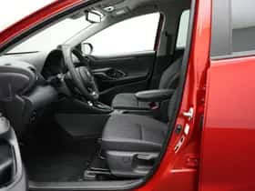 Toyota Yaris (2025) thumbnail 6