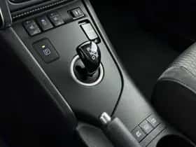 Toyota Auris (2017) thumbnail 11