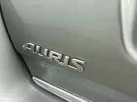 Toyota Auris (2017) thumbnail 19