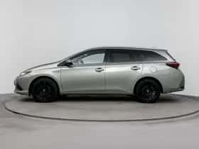 Toyota Auris (2017) thumbnail 3