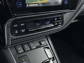 Toyota Auris (2017) thumbnail 10