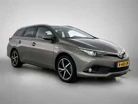Toyota Auris (2018) thumbnail 12
