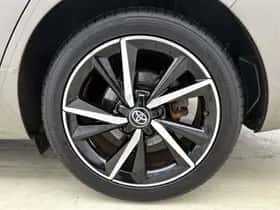 Toyota Auris (2018) thumbnail 24