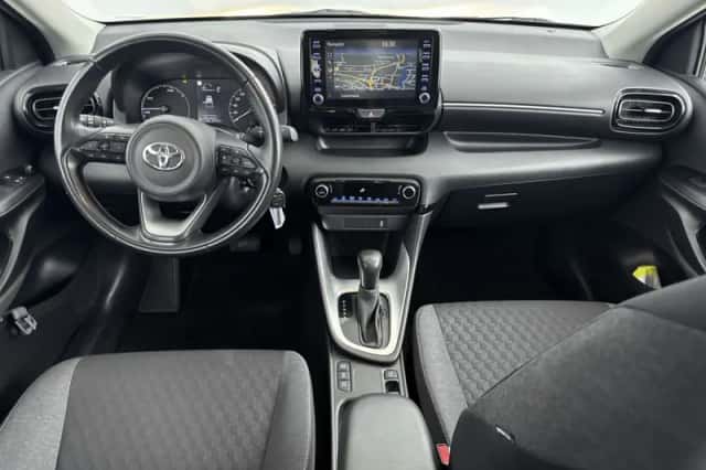 Toyota Yaris (2022) thumbnail 4