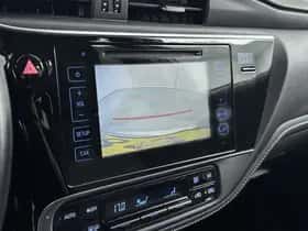 Toyota Auris (2017) thumbnail 8